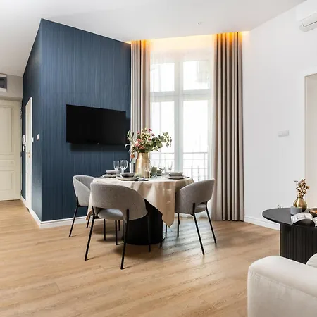 Old Town 5min Main Market Square Perfect Ac Wifi Parking Balcony