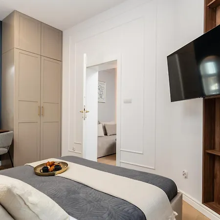 דירה Old Town 5min Main Market Square Perfect Ac Wifi Parking Balcony קרקוב