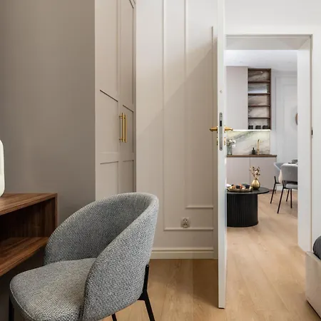 Old Town 5min Main Market Square Perfect Ac Wifi Parking Balcony * קרקוב